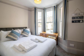 Sea La Vie- Cosy, Modern, Harbourside Views